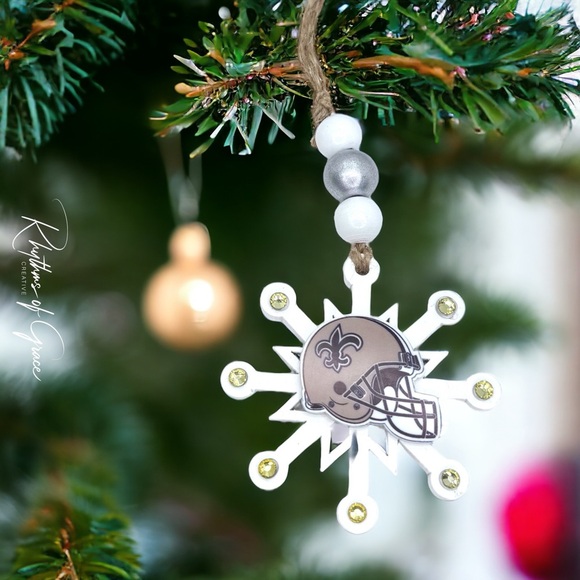 Saintsational Holiday Cheer: Handmade New Orleans Saints Christmas Ornament! - Picture 8 of 15